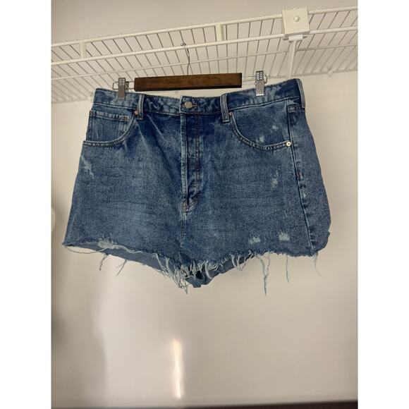 wild fable Pants - Wild Fable Highest Rise Distressed Denim Shorts Size 16